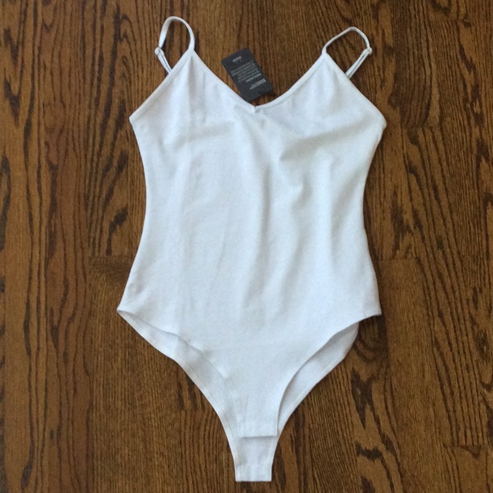 Women’s White Bodysuit Sz XS NWT